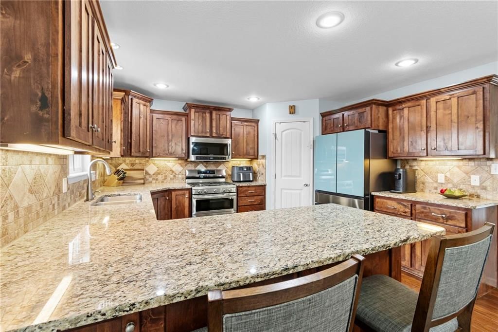 4128 Cades Cove — photo 10
