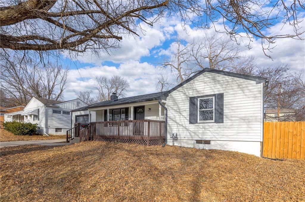 3303 N Mccoy Street — photo 3