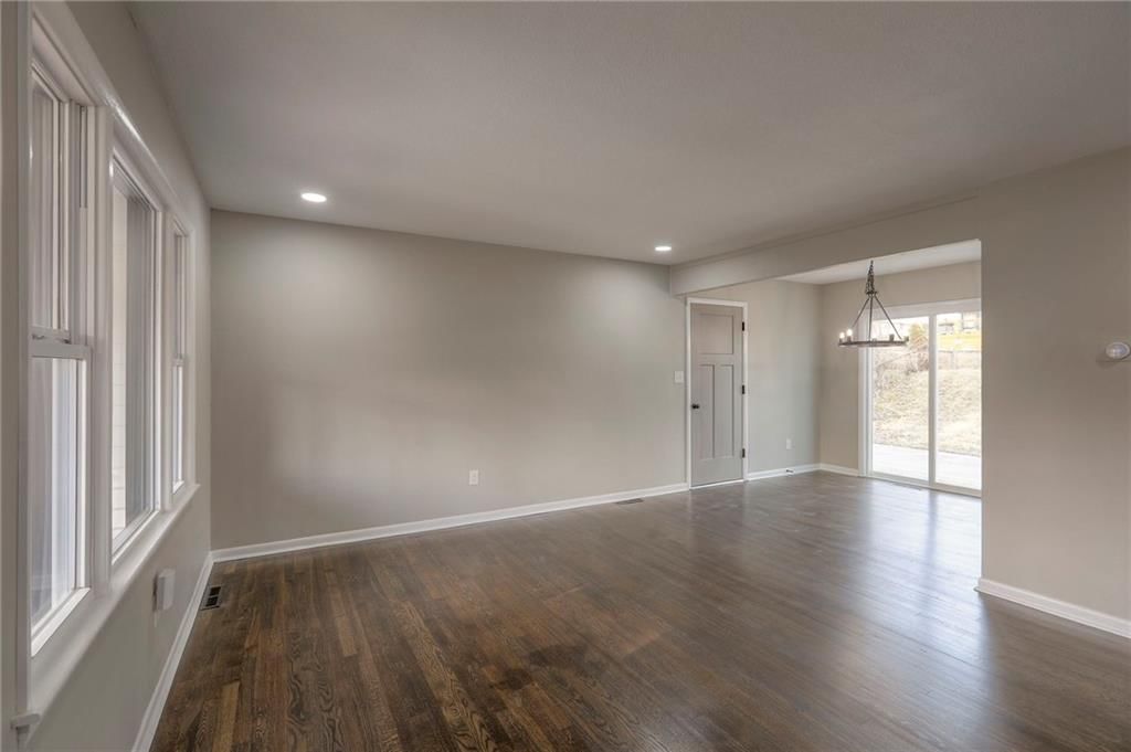 3303 N Mccoy Street — photo 8