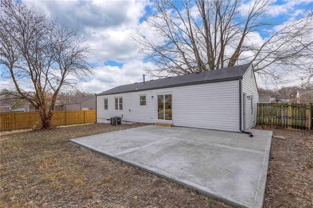 3303 N Mccoy Street — photo 32