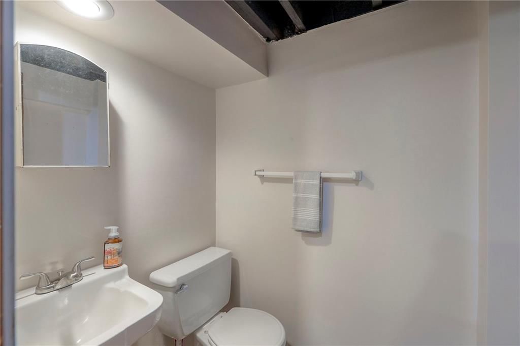 468 W 104th Street — photo 24