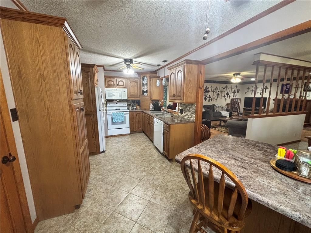 924 Osbun Street — photo 6