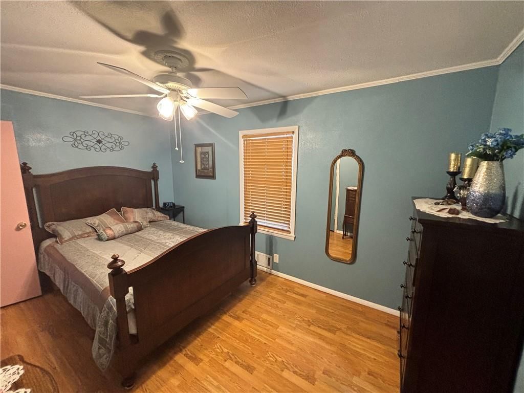 924 Osbun Street — photo 16