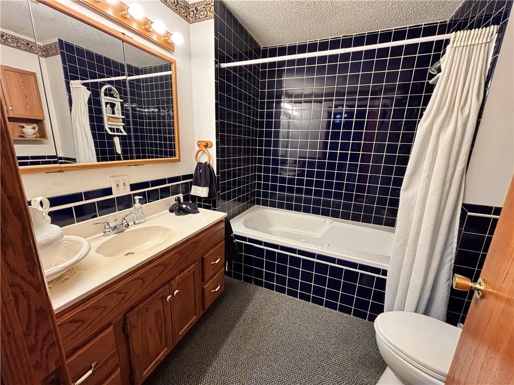 924 Osbun Street — photo 17