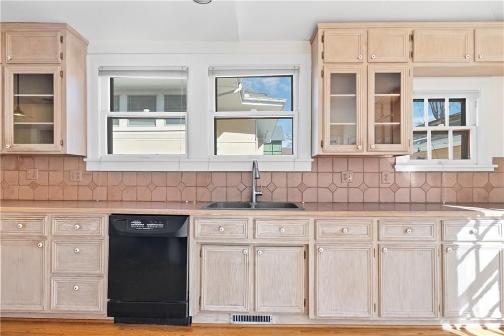 6117 Walnut Street — photo 15