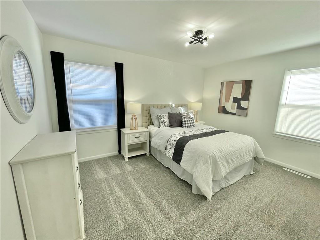3301 S Vermont Avenue — photo 15