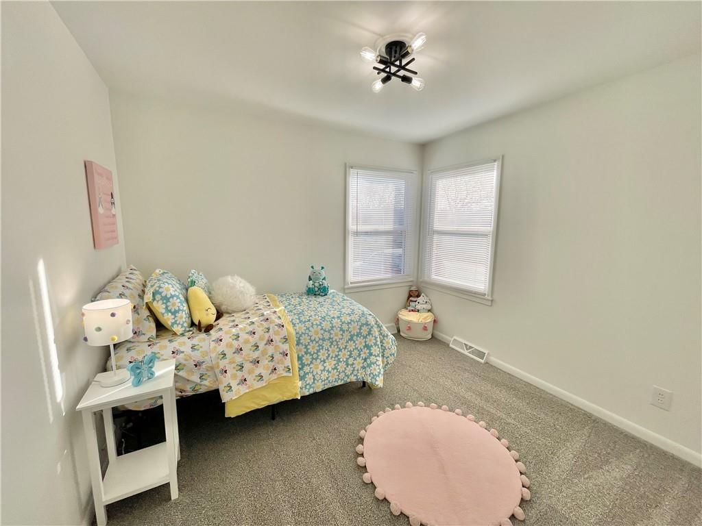 3301 S Vermont Avenue — photo 17