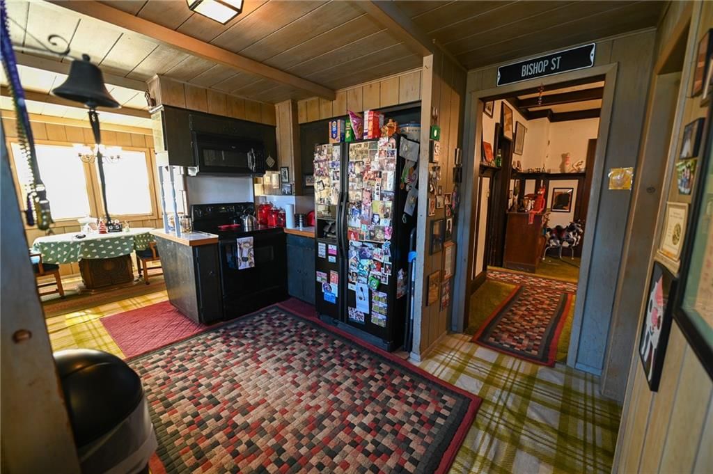 909 S Main Street — photo 11