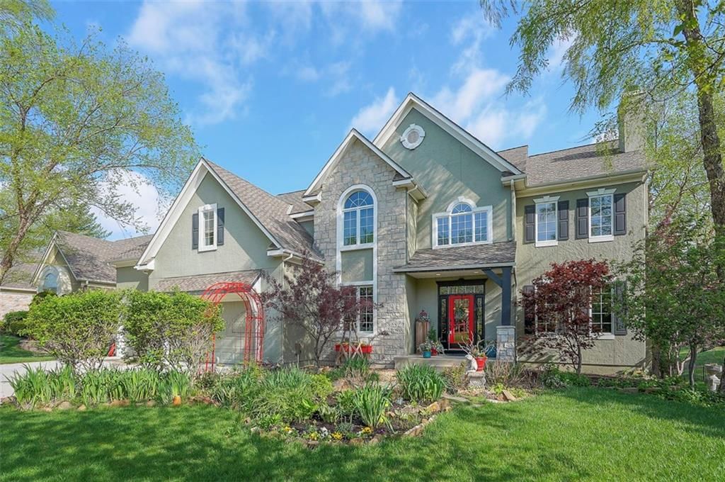 4512 Ironhorse Drive — photo 1