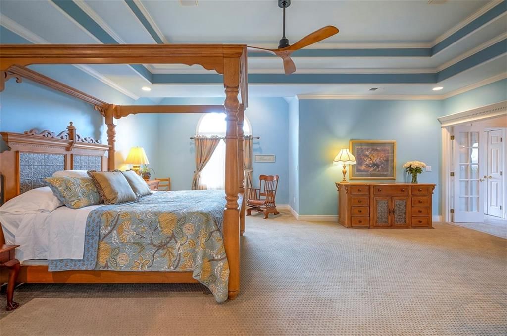 4512 Ironhorse Drive — photo 13