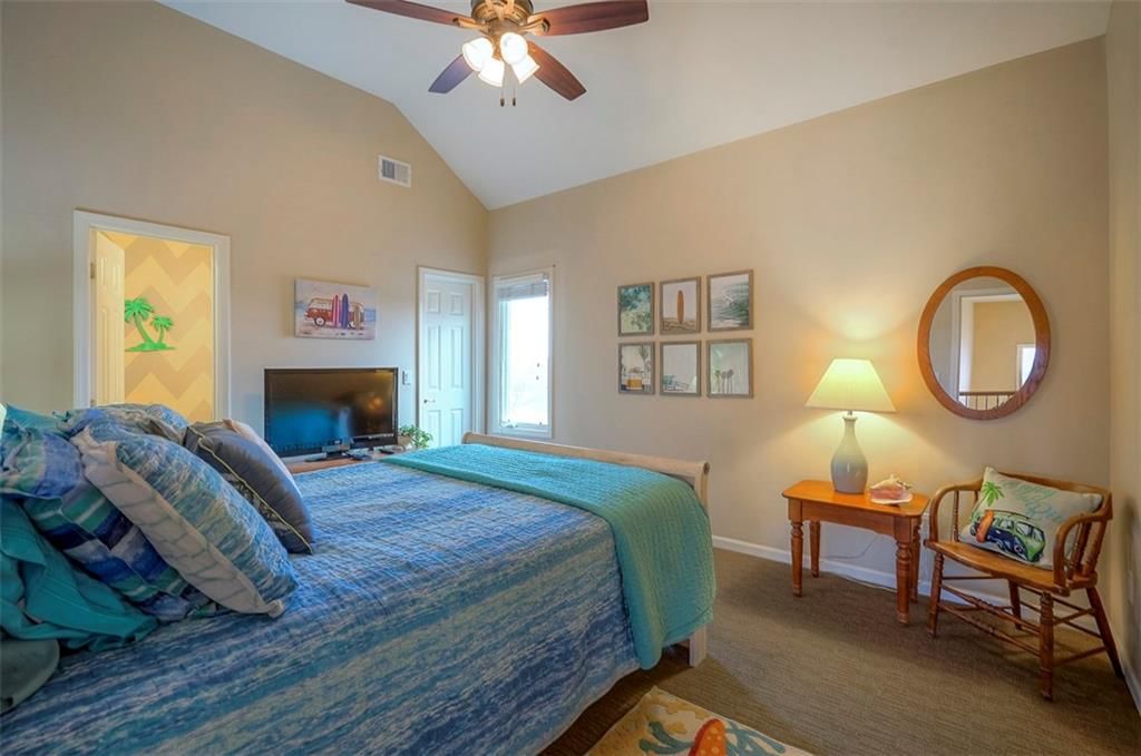 4512 Ironhorse Drive — photo 18