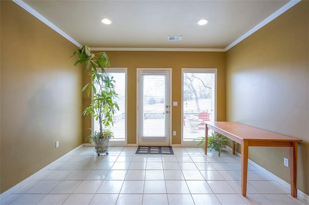 4512 Ironhorse Drive — photo 24