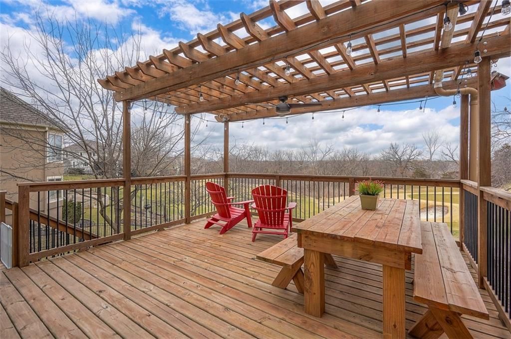 4512 Ironhorse Drive — photo 27