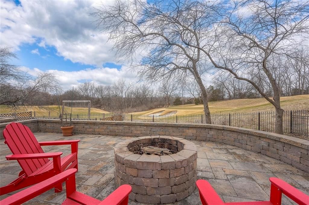 4512 Ironhorse Drive — photo 29