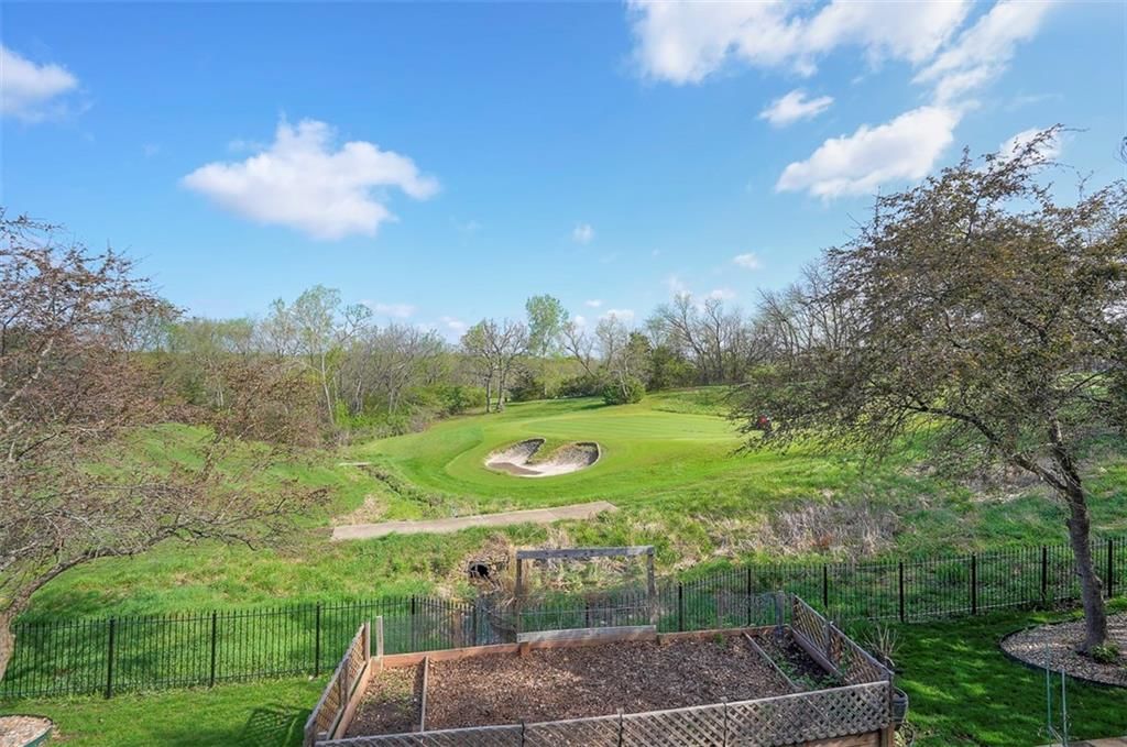 4512 Ironhorse Drive — photo 37