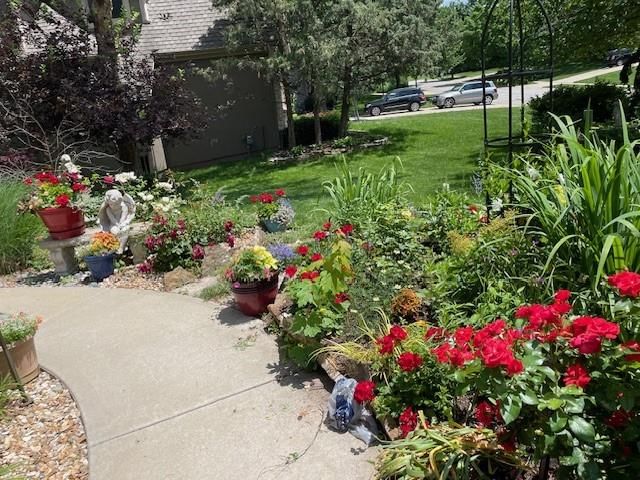 4512 Ironhorse Drive — photo 43