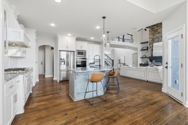 10231 N Kansas Avenue — photo 15