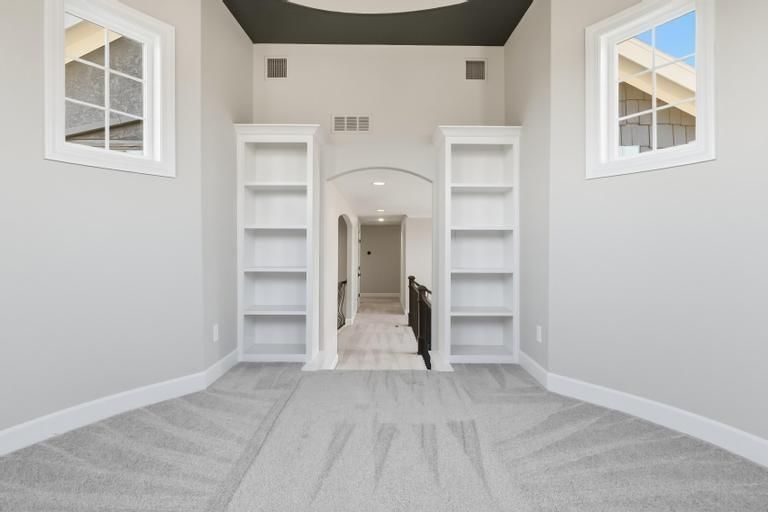 10231 N Kansas Avenue — photo 39