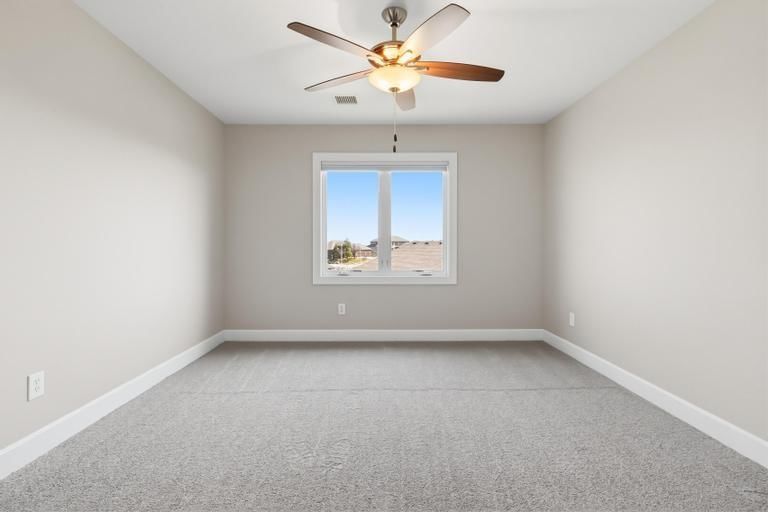 10231 N Kansas Avenue — photo 49