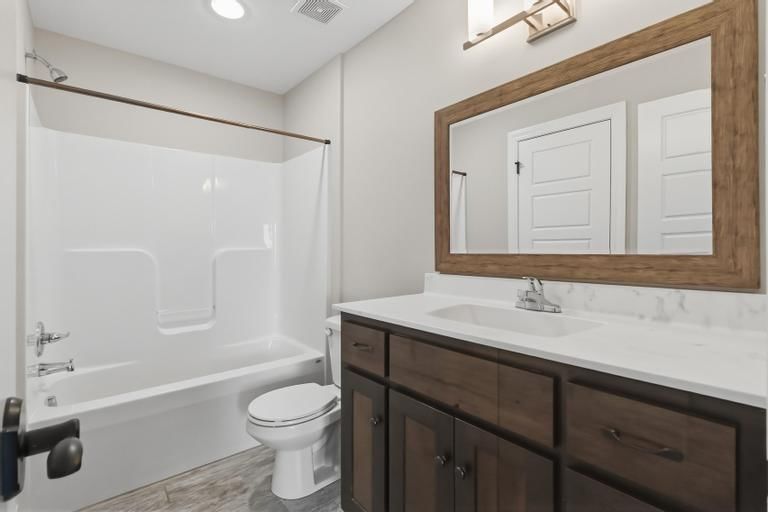 10231 N Kansas Avenue — photo 52
