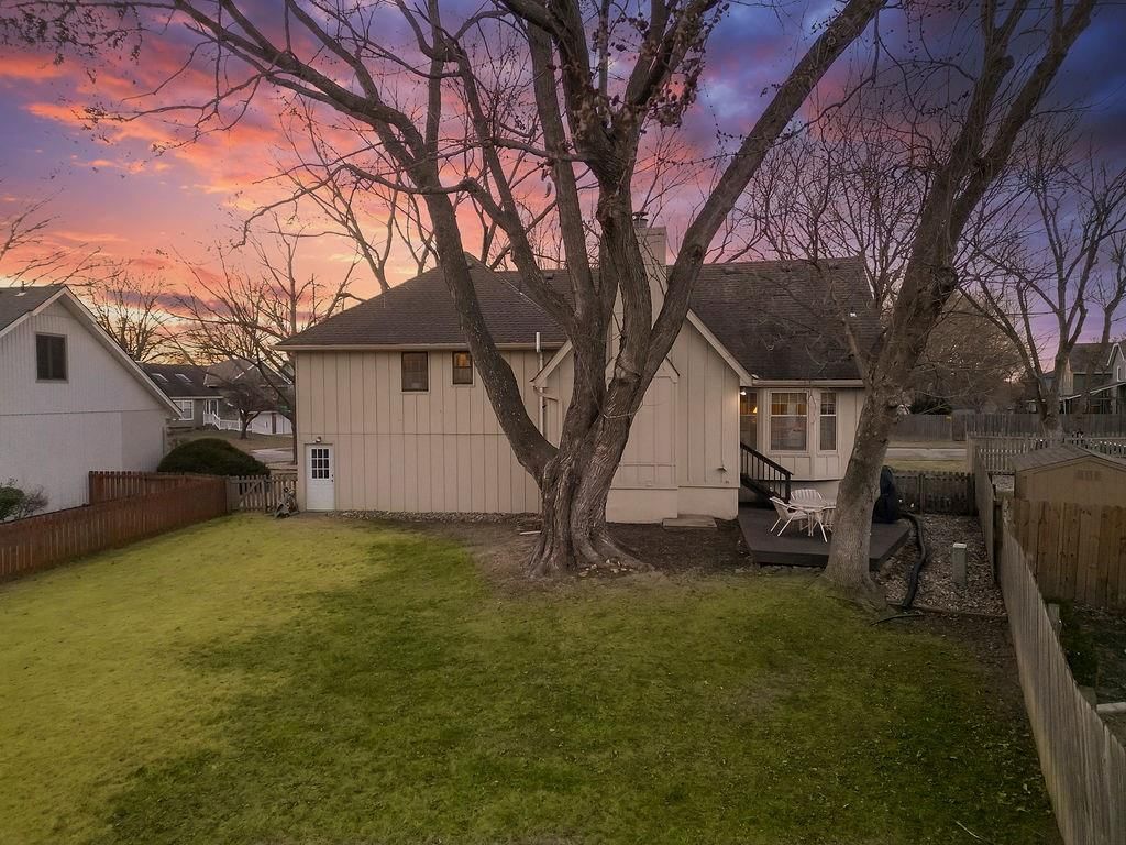 8443 Alden Street — photo 9
