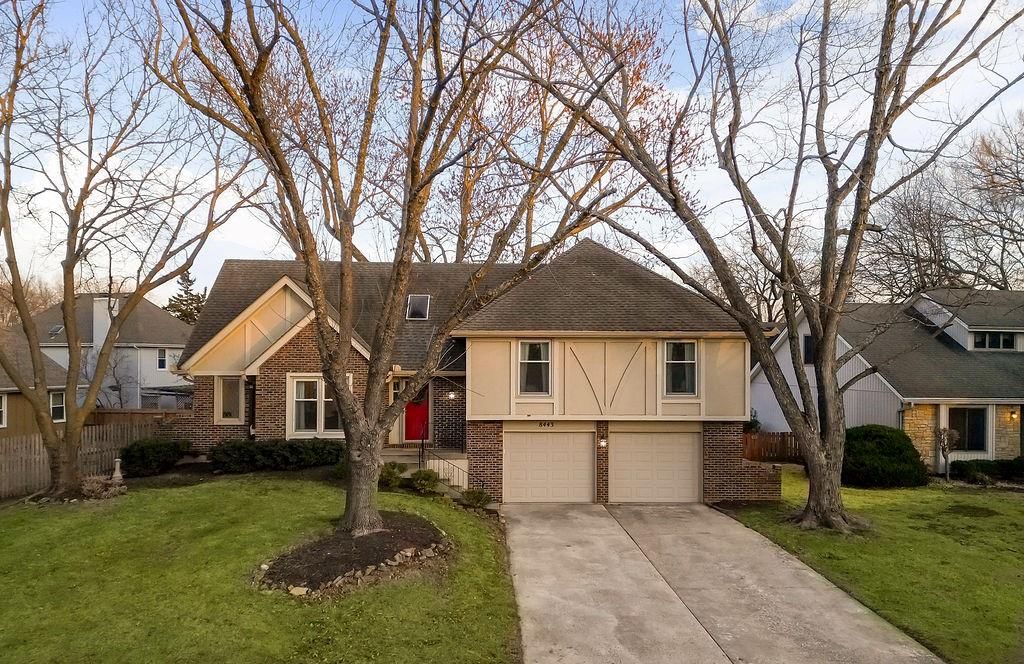 8443 Alden Street — photo 15