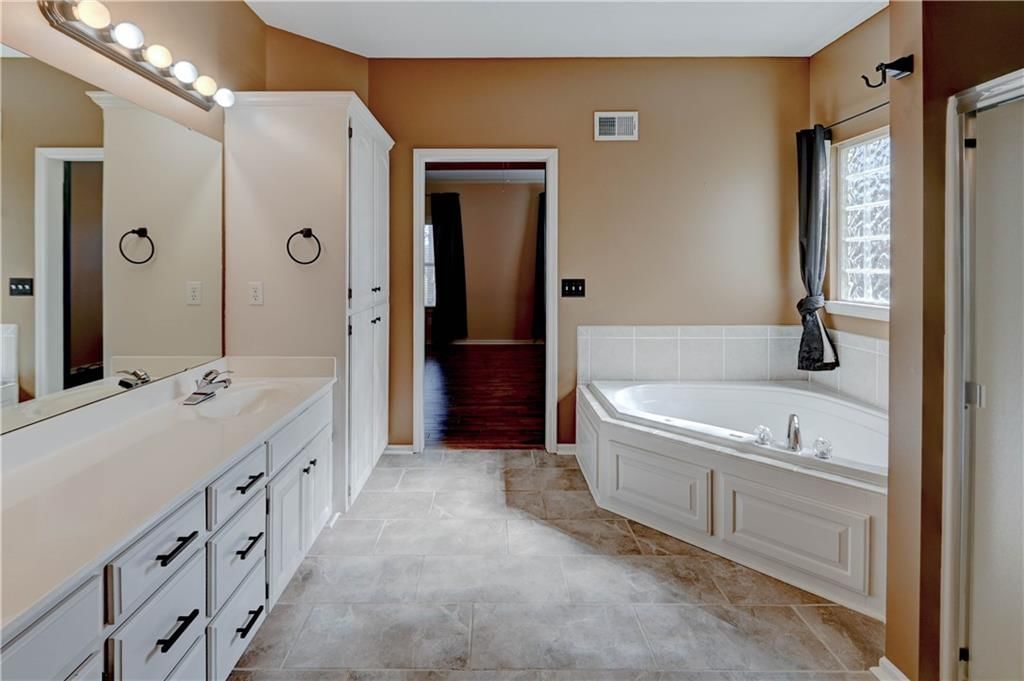 13303 Forest Oaks Drive — photo 21