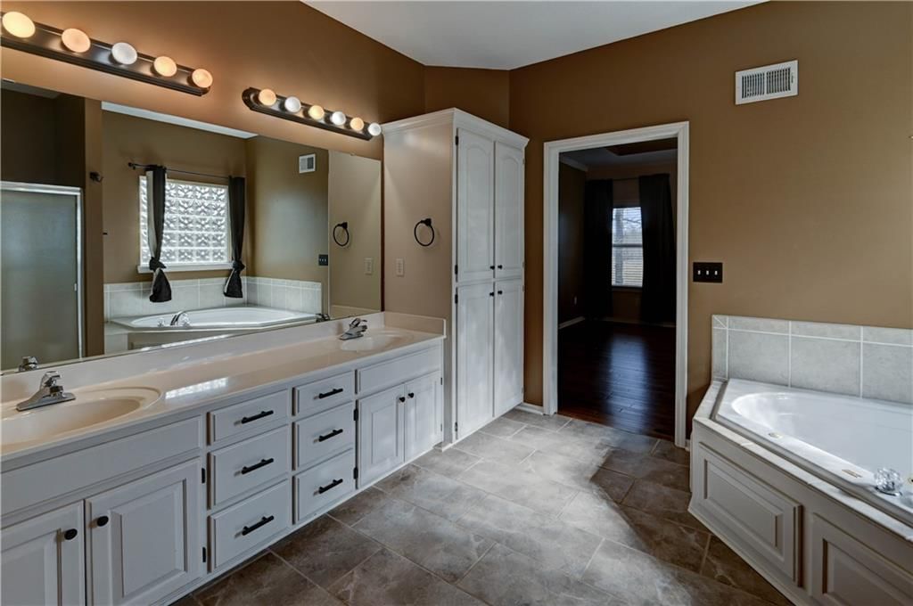 13303 Forest Oaks Drive — photo 22