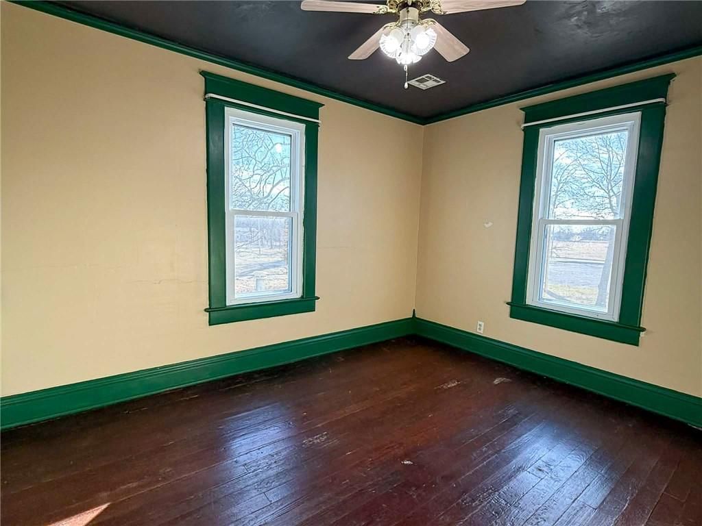 524 W Elm Street — photo 17