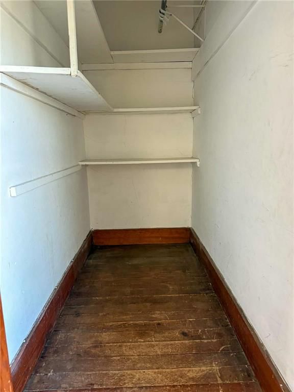 524 W Elm Street — photo 20