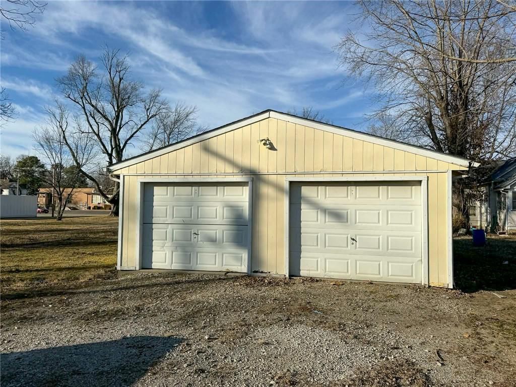 524 W Elm Street — photo 28