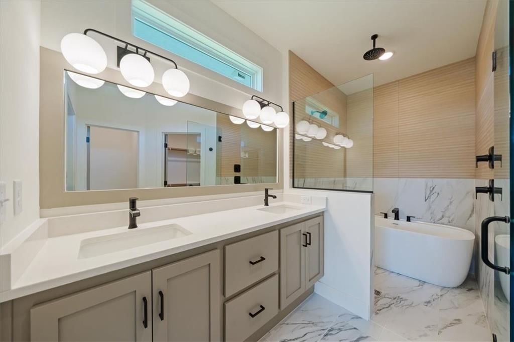 2111 SW Harvest Moon Lane — photo 16
