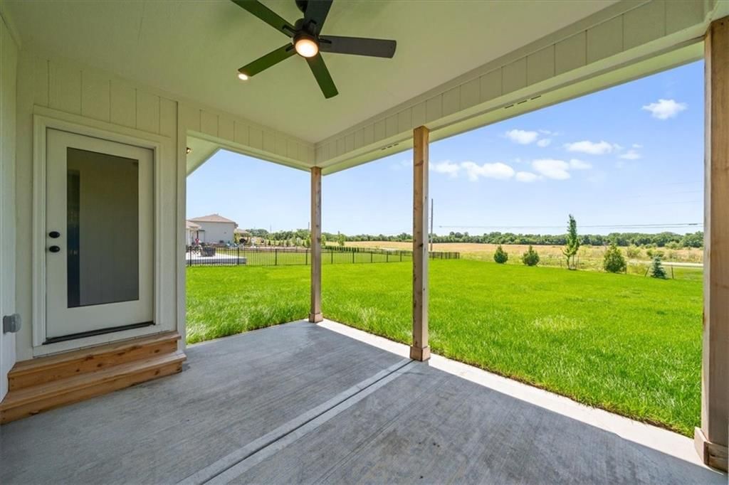 2111 SW Harvest Moon Lane — photo 26