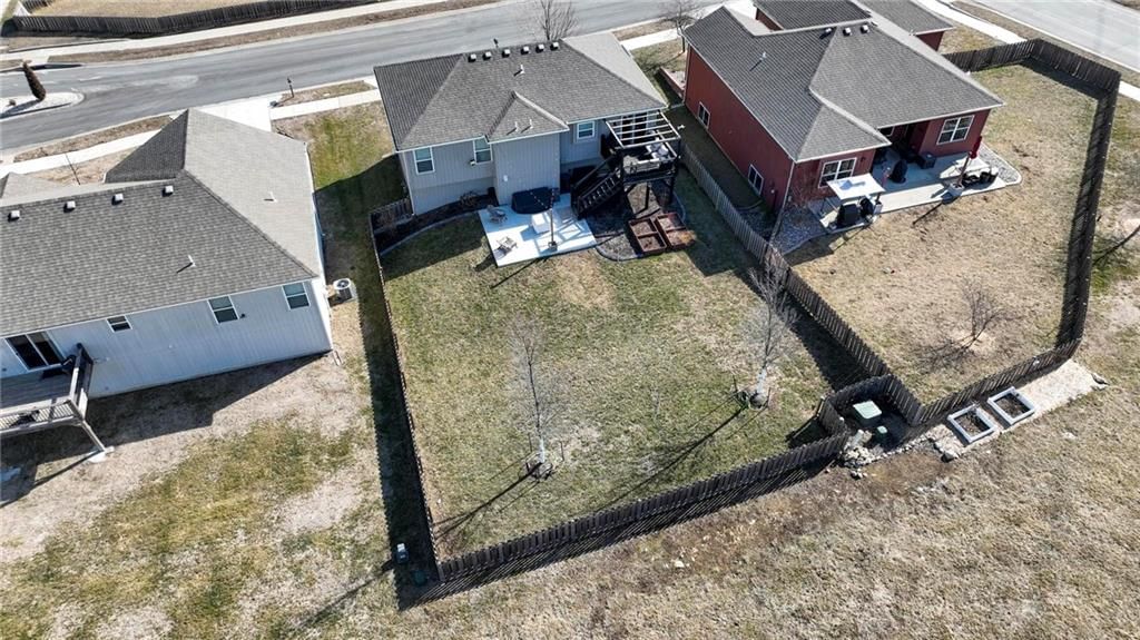 702 Emily Avenue — photo 42
