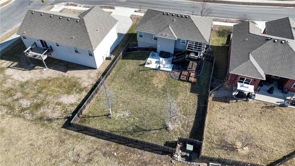 702 Emily Avenue — photo 44