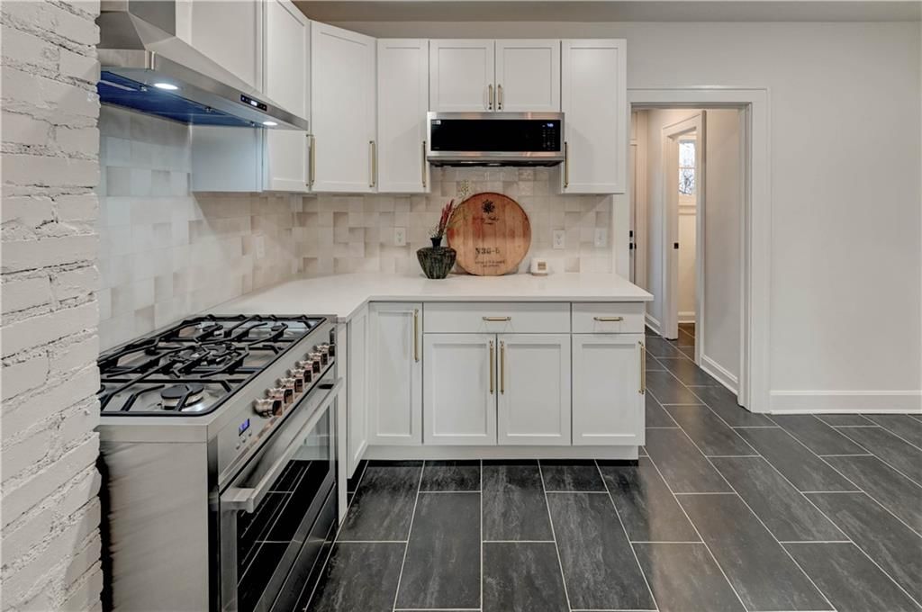 426 W 57th Street — photo 15