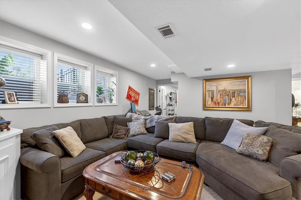 12811 Connell Street — photo 52