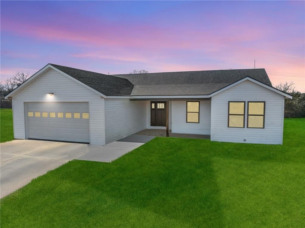 116 Westwood Drive — photo 2