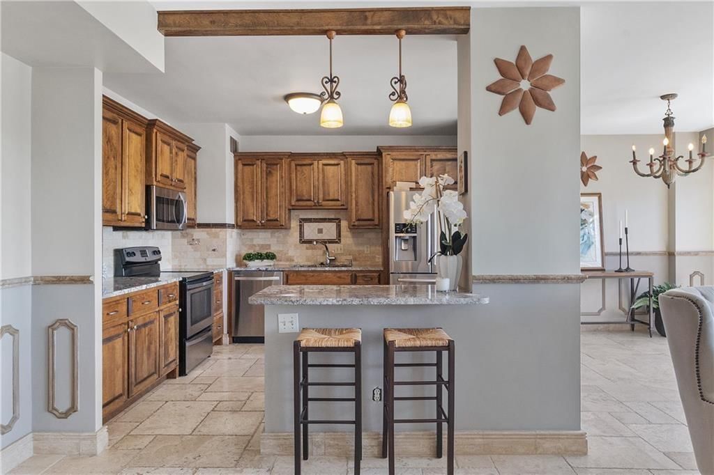 333 W meyer Boulevard — photo 4