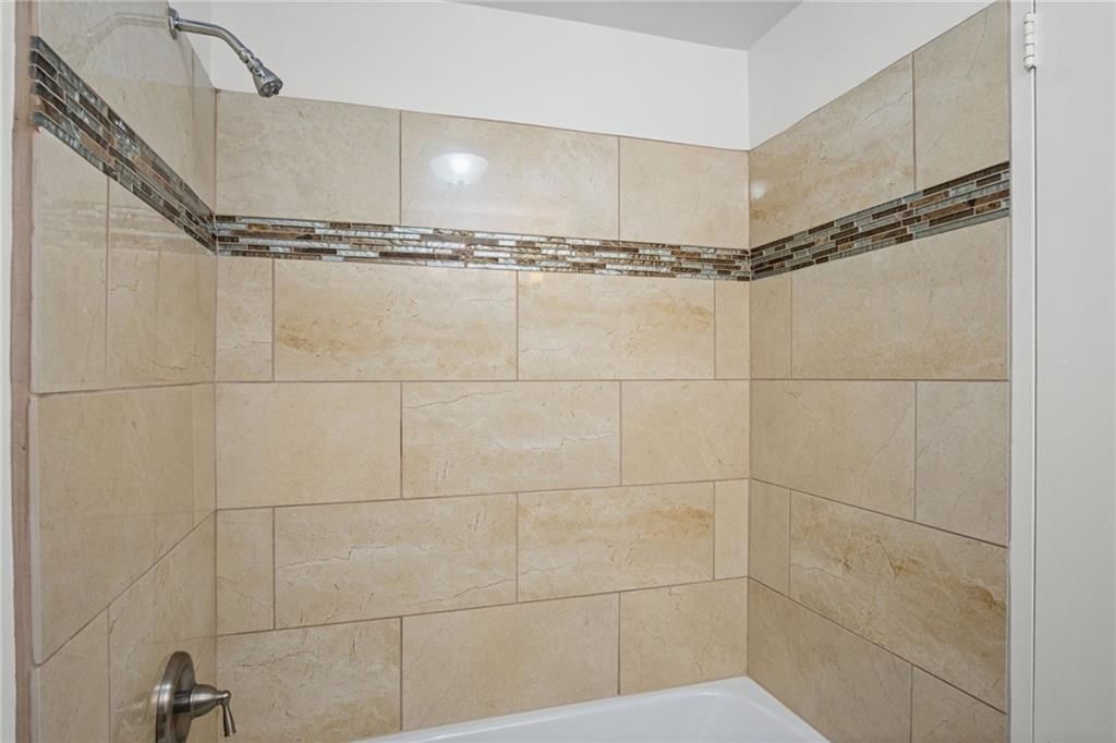 333 W meyer Boulevard — photo 13