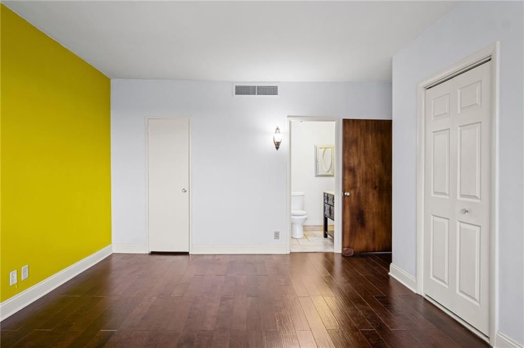 333 W meyer Boulevard — photo 14