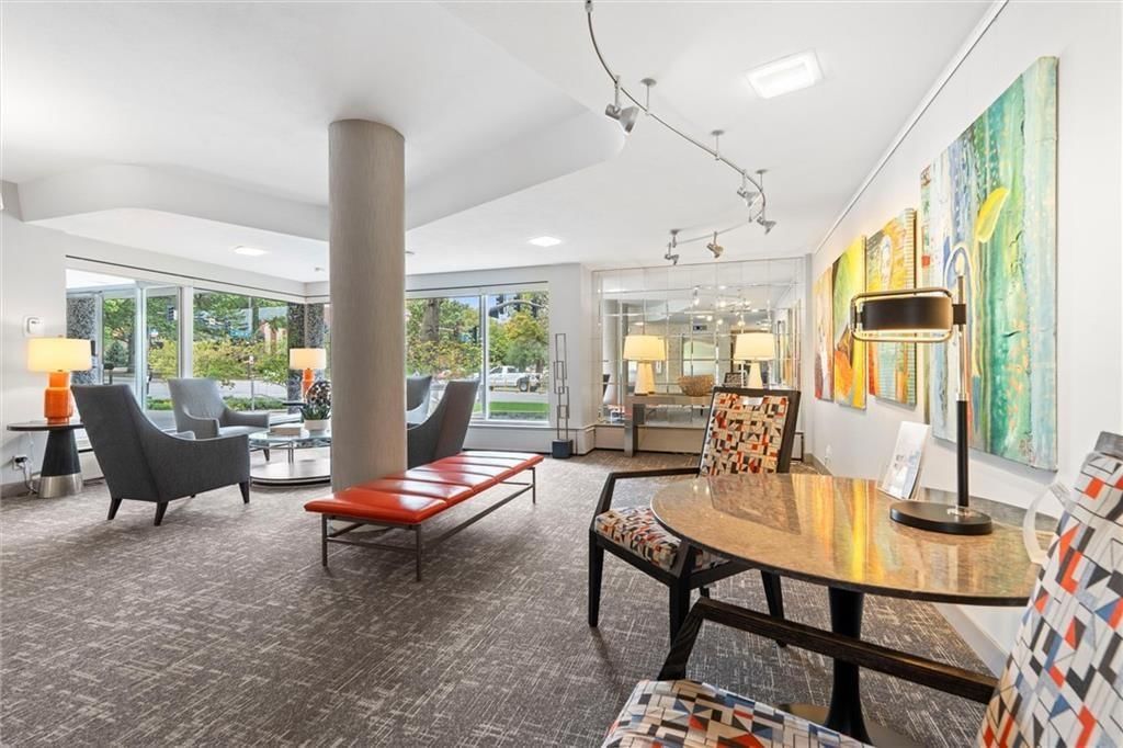 333 W meyer Boulevard — photo 26