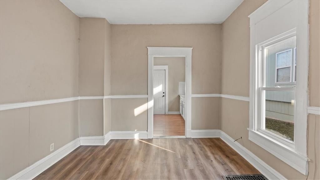 722 Everett Avenue — photo 9