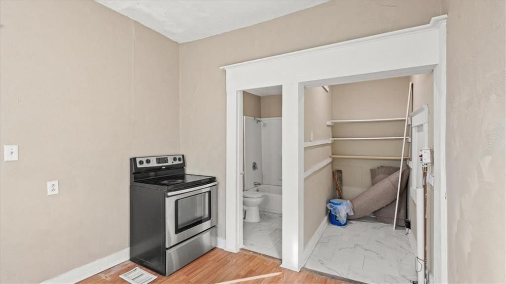 722 Everett Avenue — photo 17