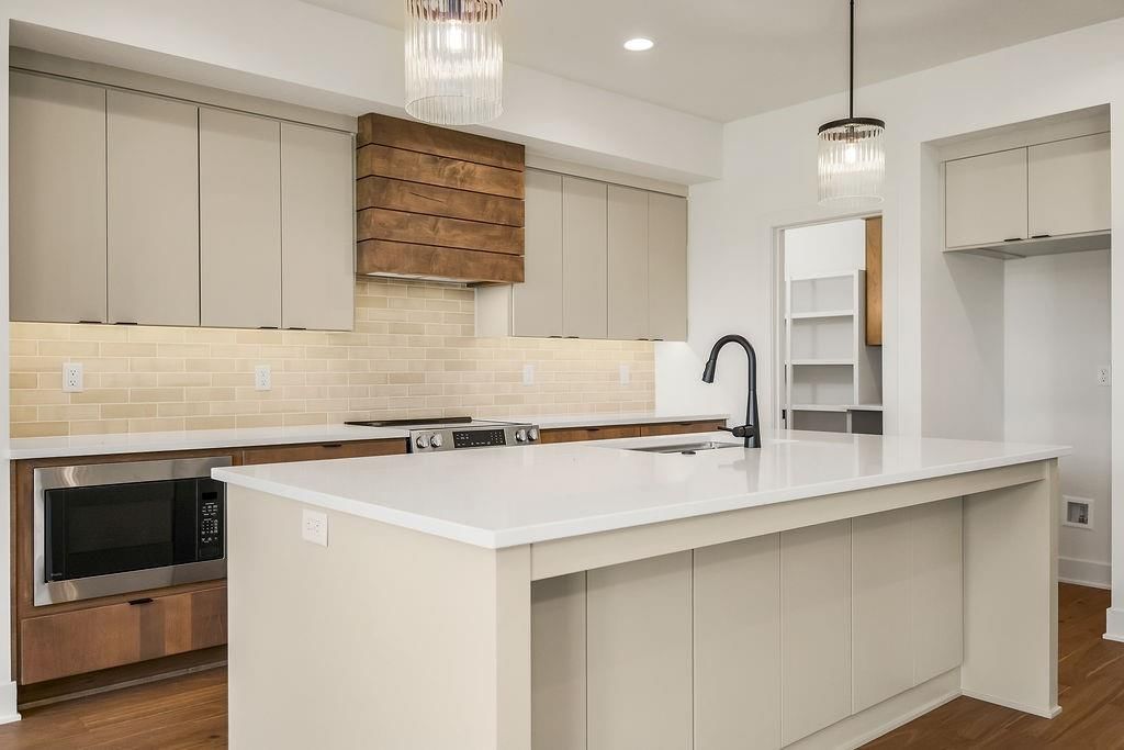 2233 SW Heartland Court — photo 9