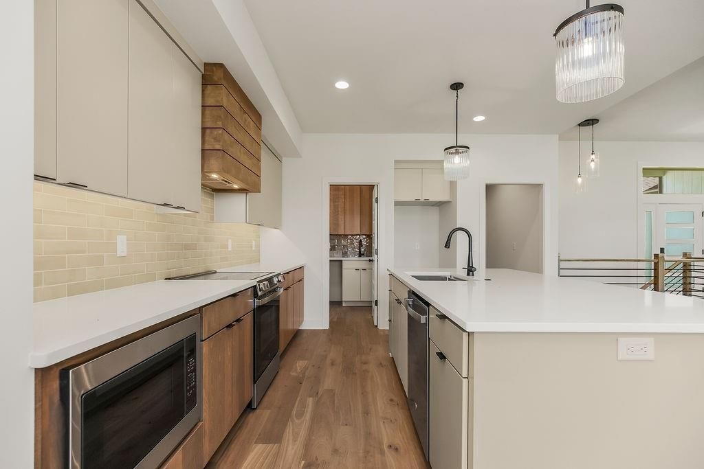 2233 SW Heartland Court — photo 10