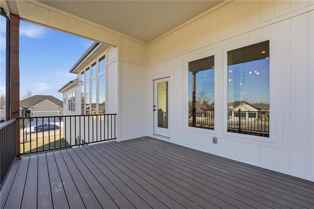 1520 NE Stewart Place — photo 47