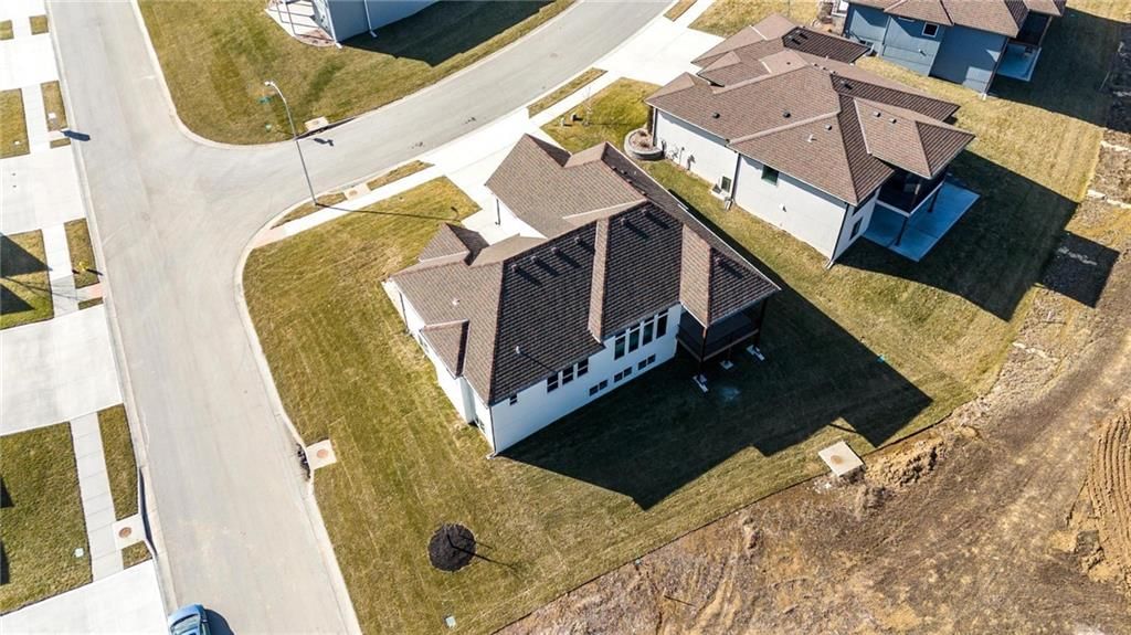 1520 NE Stewart Place — photo 58