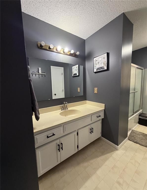 11526 N Wayne Avenue — photo 12