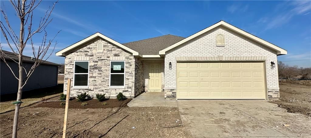 20805 Starside Street, Edgerton, KS